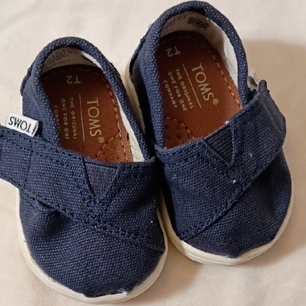 TOMS Kids Navy Moccasins